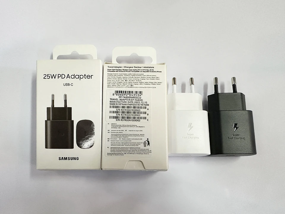 SAMSUNG 25W USB-C PD Fast Charging Adapter