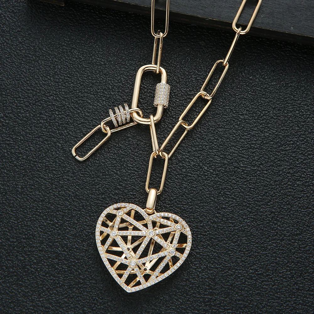 

Fashion New Arrivial Golden Love Heart Shape Cone Pendant Luxury Temperament Women Necklace Zirconia Jewelry Wedding Gifts P70