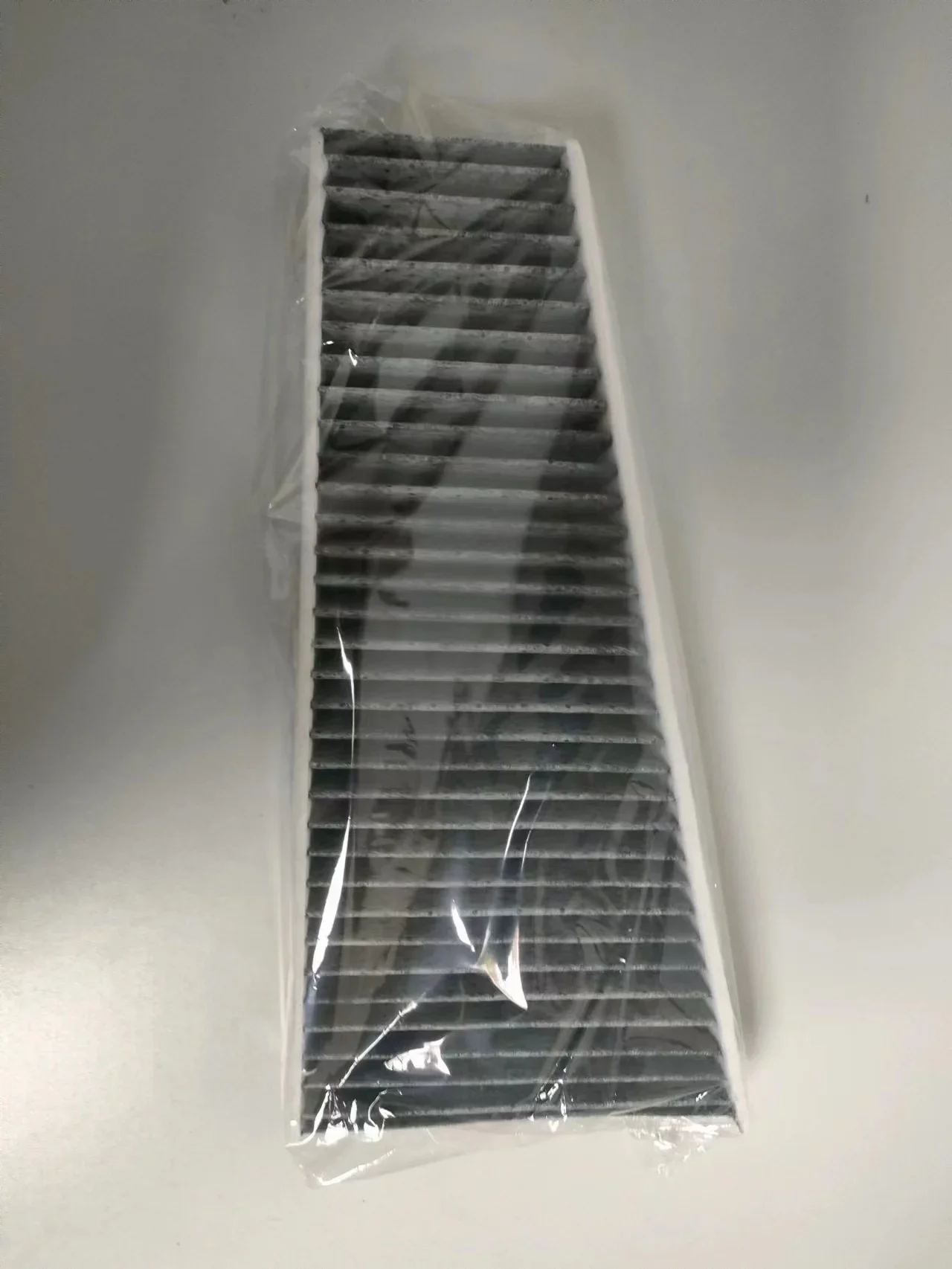External cabin filter for Audi A4 B8 Q5 8R A5 8T 8F S5 Outside Filter for Porsche Macan OEM: 8KD819441 air filter