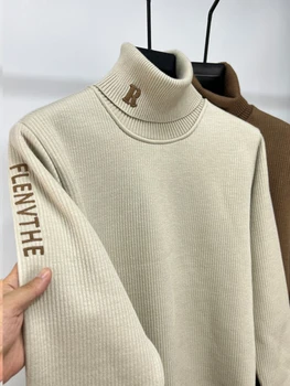 Maglione lavorato a maglia con ricamo a lettera di tendenza di marca di fascia alta da uomo autunno inverno nuovo pullover a collo alto caldo casual ispessito in peluche 1