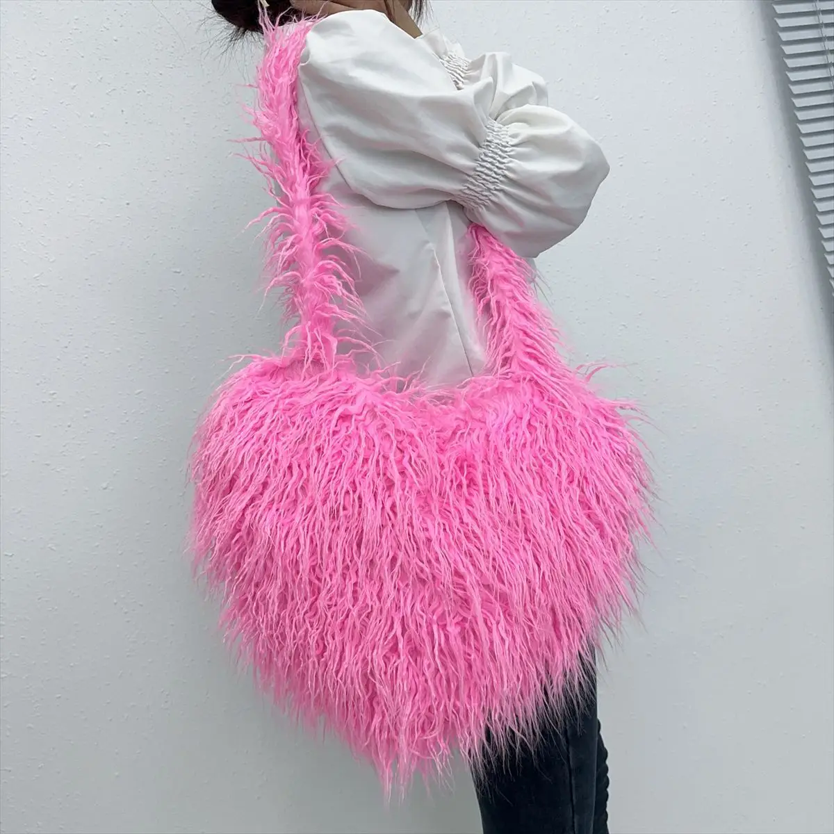 Nuevos bolsos de hombro con forma de corazón de moda para mujer, bolso cruzado de piel sintética de oveja, gran capacidad, bonitos bolsos Y2k Kawaii para chicas.