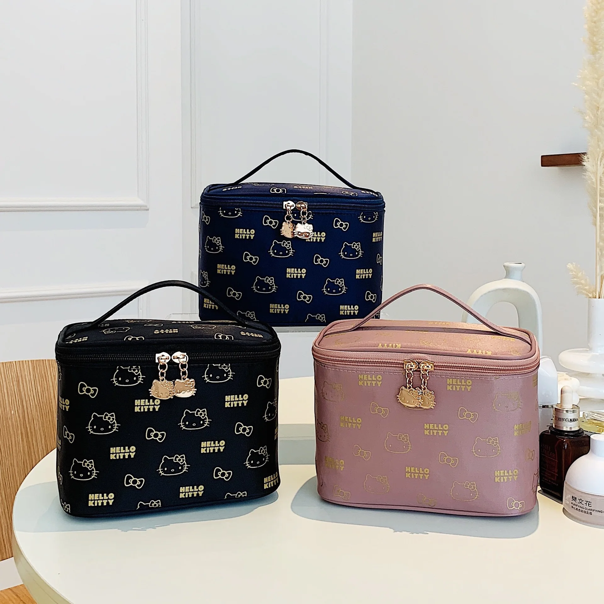 Hello Kitty  Cosmetic Bags Sanrio Storage Box Make Up Case Lipstick Bag Kawaii Makeup Purse Travel Organizer Zipper Accesorios
