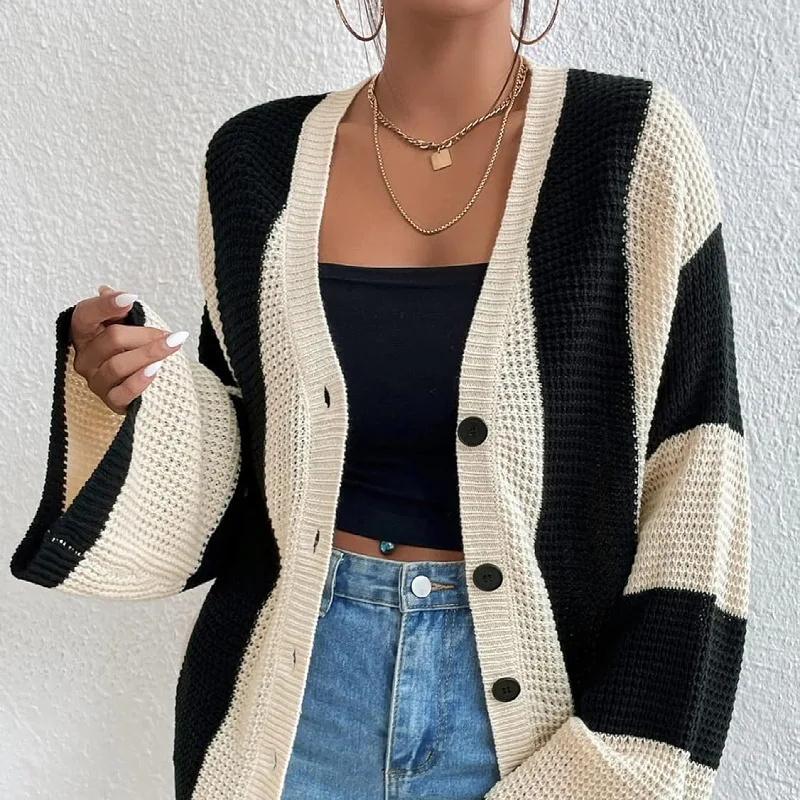Suéter tipo cárdigan de moda con contraste calado para mujer, prenda de punto holgada de manga larga, ropa de calle de retazos, abrigo para mujer