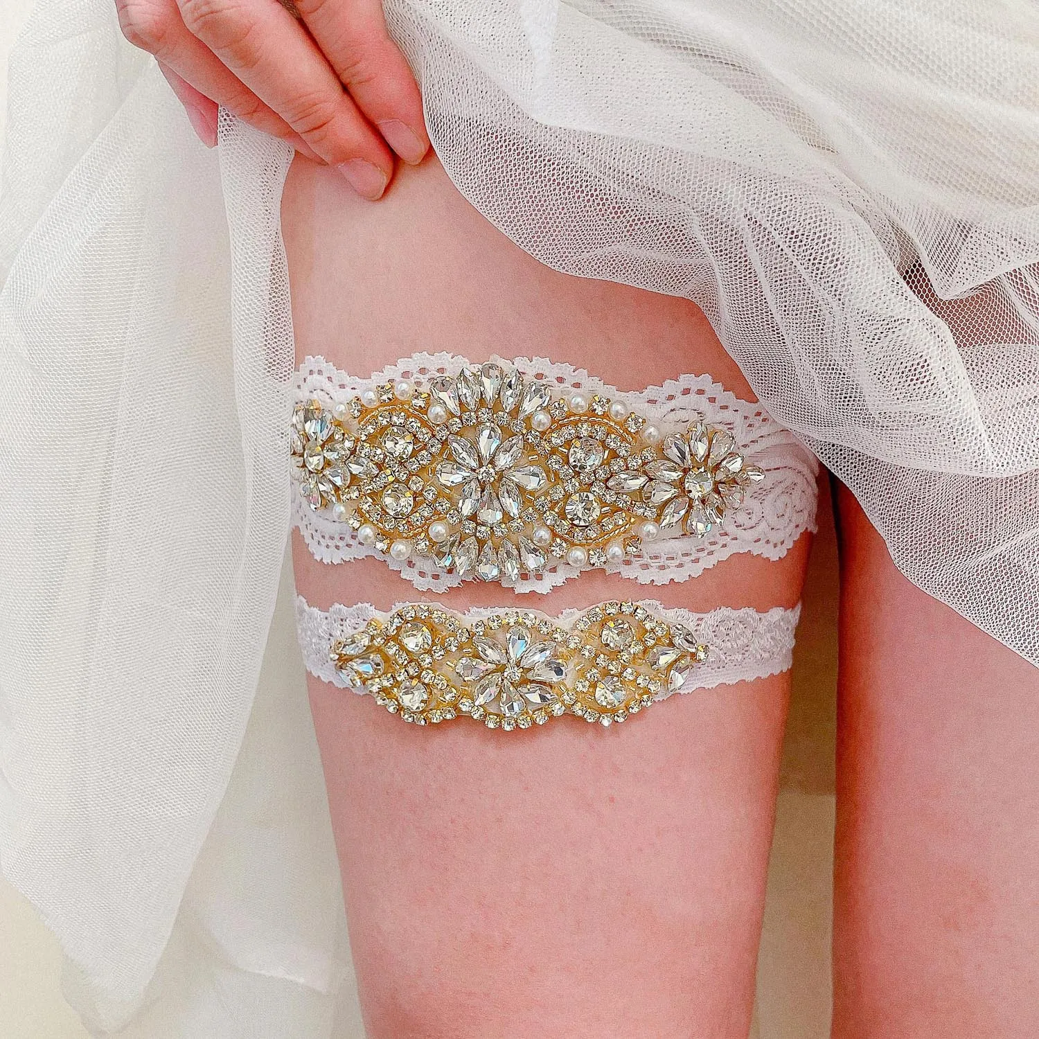 

2 Pcs /Set Wedding Garters for Bride Lace Bridal Garter with Clear Gold Rhinestones Crystal Pearl 2023