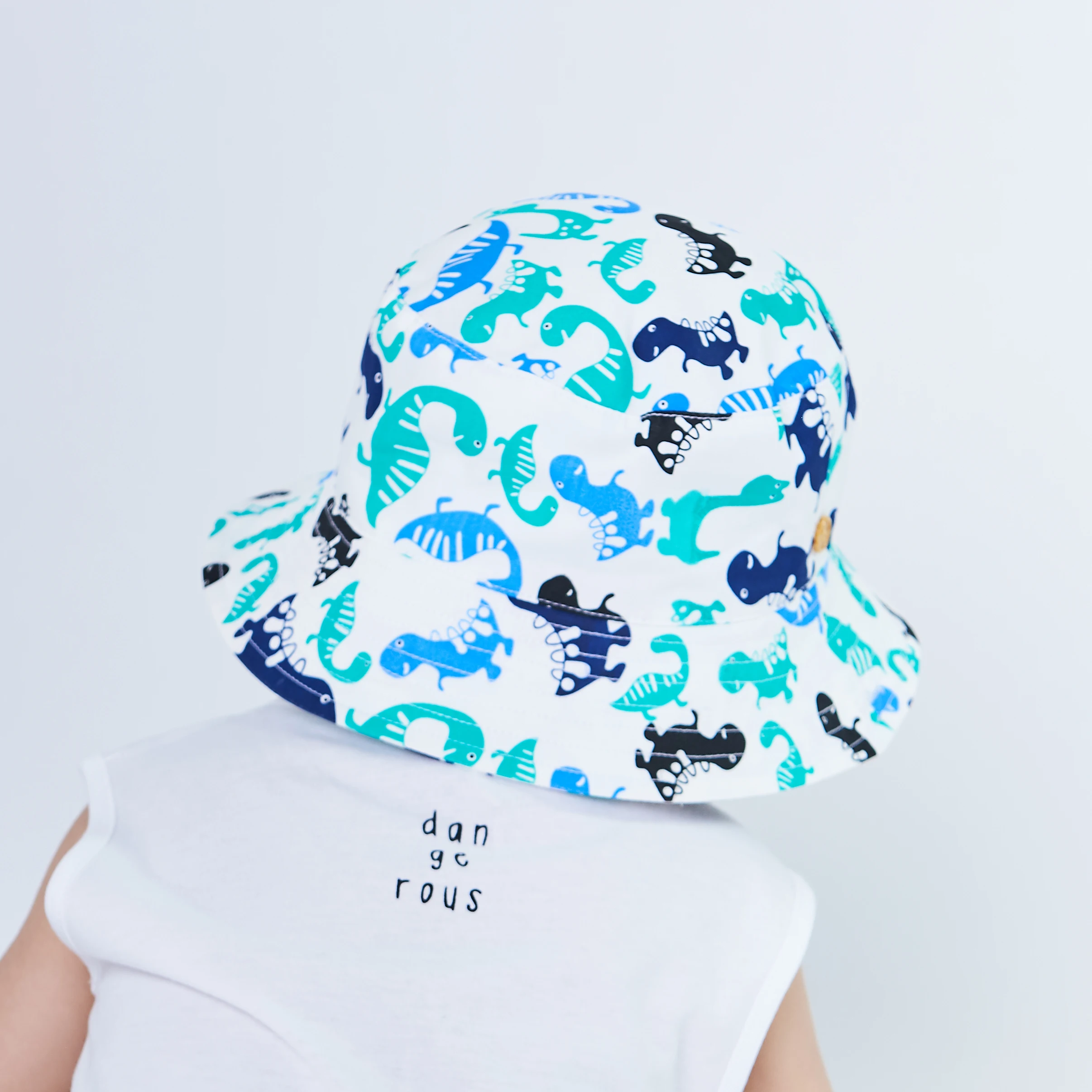 LANGZHEN Kinder-Sonnenschutzhut für Kleinkinder Jungen & Mädchen Breitkrempiger Polyester-Bucket-Hut für Outdoor-Aktivitäten im Sommer mit Kinnriemen – Detail 3