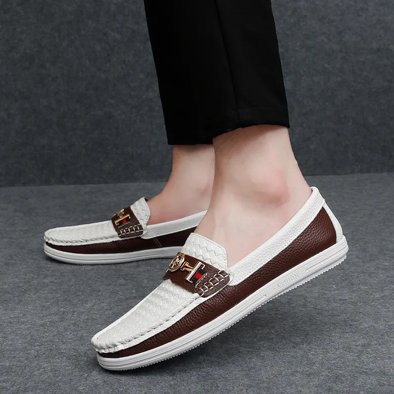 New Casual Flat Men's Leather Shoes Fashion Designer Loafers For Men Comfortable Breathable Slip-on Moccasins Man Big size 38-48