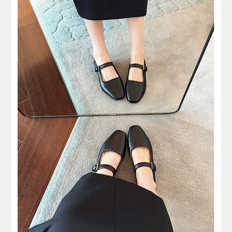 Flache Unterseite, vielseitige flache Öffnung, quadratischer Kopf, ein Knopfriemen, Mary Jane_voghion.com