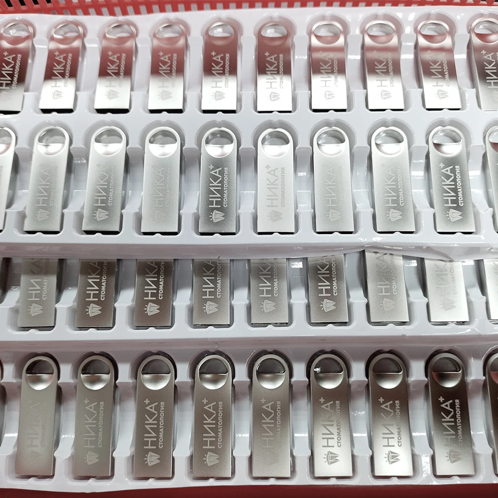 10/50/100개 도매가 금속 USB 2.0 플래시 드라이브 4GB 8GB USB 펜드라이브 64GB 메모리 스틱 무료 로고 선물 방수 U-디스크