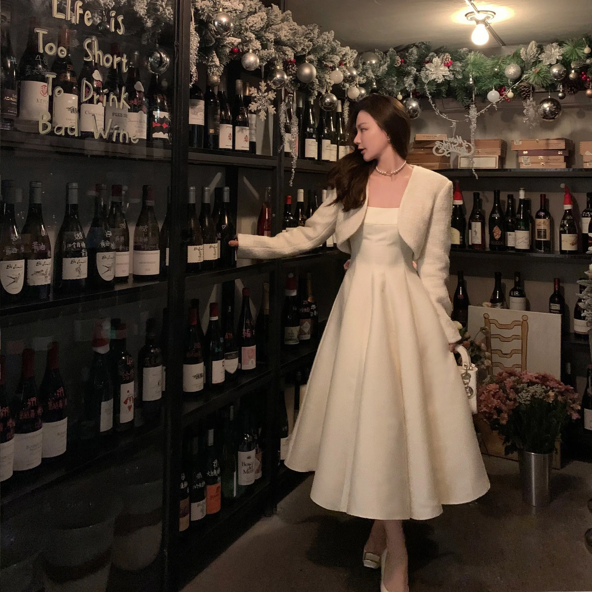 White Wedding Dress French Style Spaghetti Straps Simple 2023