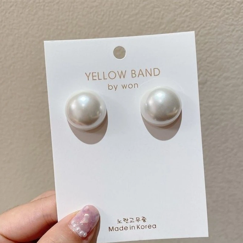 Trend 2.0CM Big Imitation Pearl Round Stud Earrings Minimalist Statement Brincos for Women Geometric Party Wedding Girl Gifts
