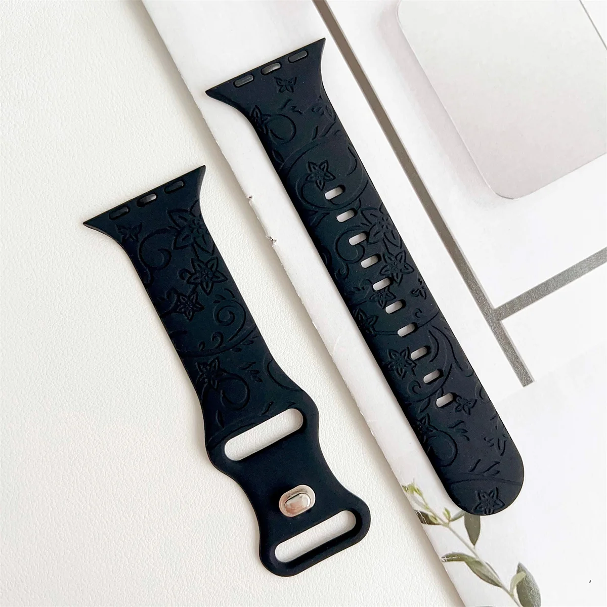 Watch Band For iWatch 42/44/45/49mm 38/40/41mm Silicone Fashion Watch Strap for Watch Series Ultra2 Se 9/8/7/6/5/4/3/2/1_voghion.com