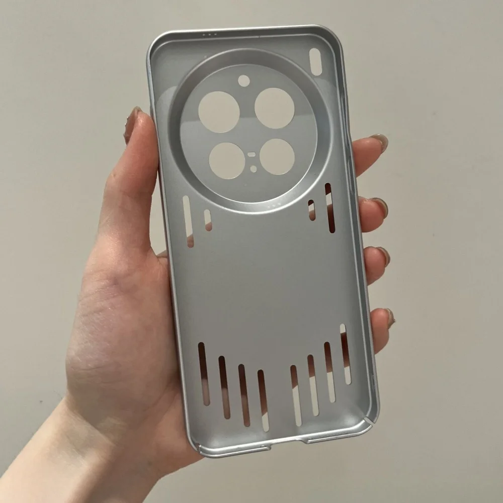 Luxury Mesh Heat Dissipation Magnetic Phone Case - Frosted Full Bumper Cover with Wireless Charging