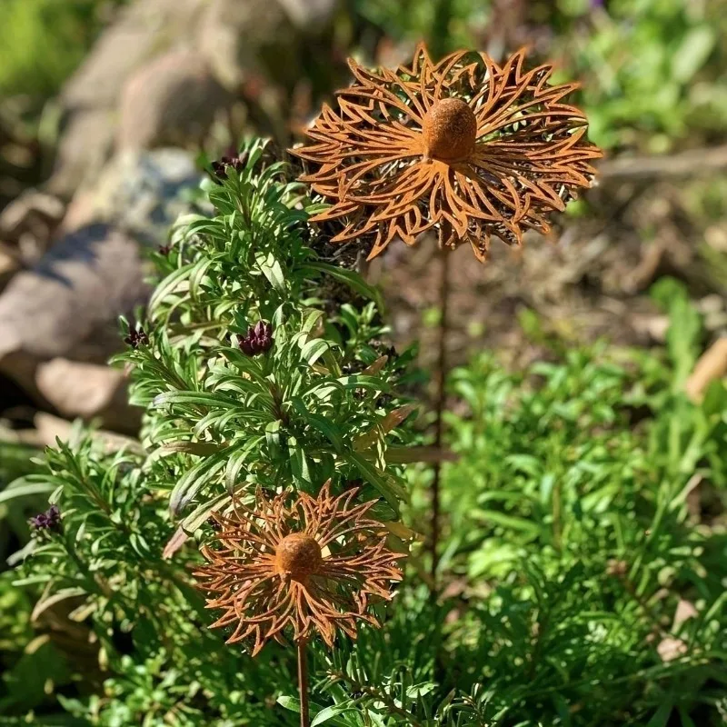 Cornflower art decoration, rust art metal floor plugs, garden, yard, lawn