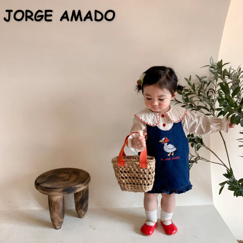 

Korean Style Spring Autumn Girl Sweet Set Beige Turn-down Collar Doll Shirt+Duck Embroidery Straps Skirt Newborn Clothes E6363