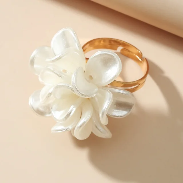 Pancit Canton Adjustable Ring (White Flower)