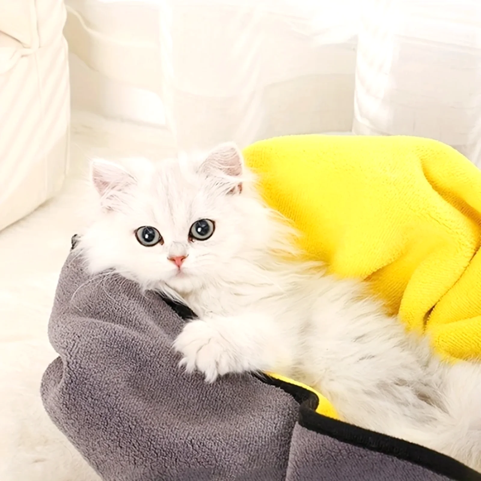 Pet Bath Towel Pet Quick Dry Dog Cat Absorbent Towel Microfiber Cat Dog Bath Towel Convenient Clean Bathrobe Blanket Pet Supplies