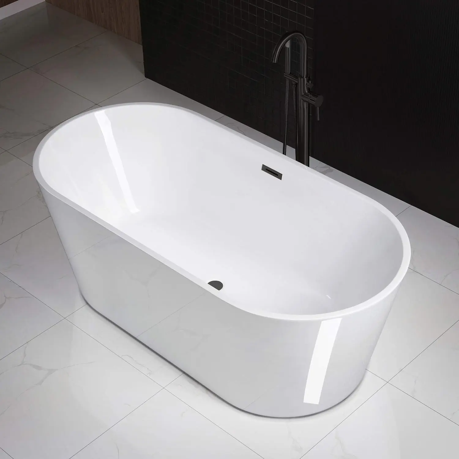 67 inch Acrylic Freestanding Bathtub Contemporary Soaking White Tub with Matte Black Overflow and Drain High quality structure