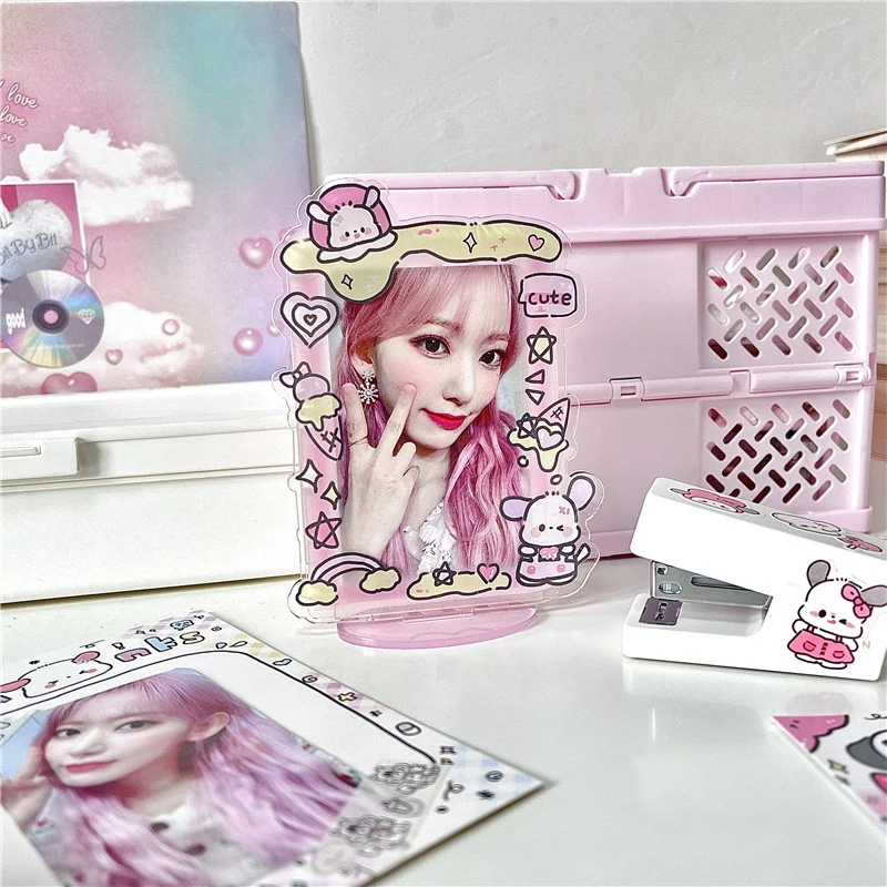 

INS 3-дюймовый держатель для фотокарт Kpop с мультяшным идолом, рамка для фото, держатель для карт, защитный чехол для фотографий со звездами, канцелярские принадлежности