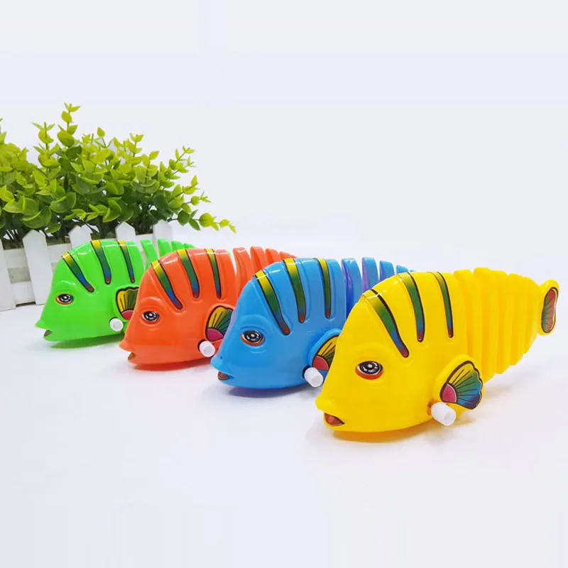 1pcs Creative Windup Swinging Fish Toy For Kids Fashion Classic Wind Up Toys Cute Cartoon Animal Small Fishes Toddler Toys