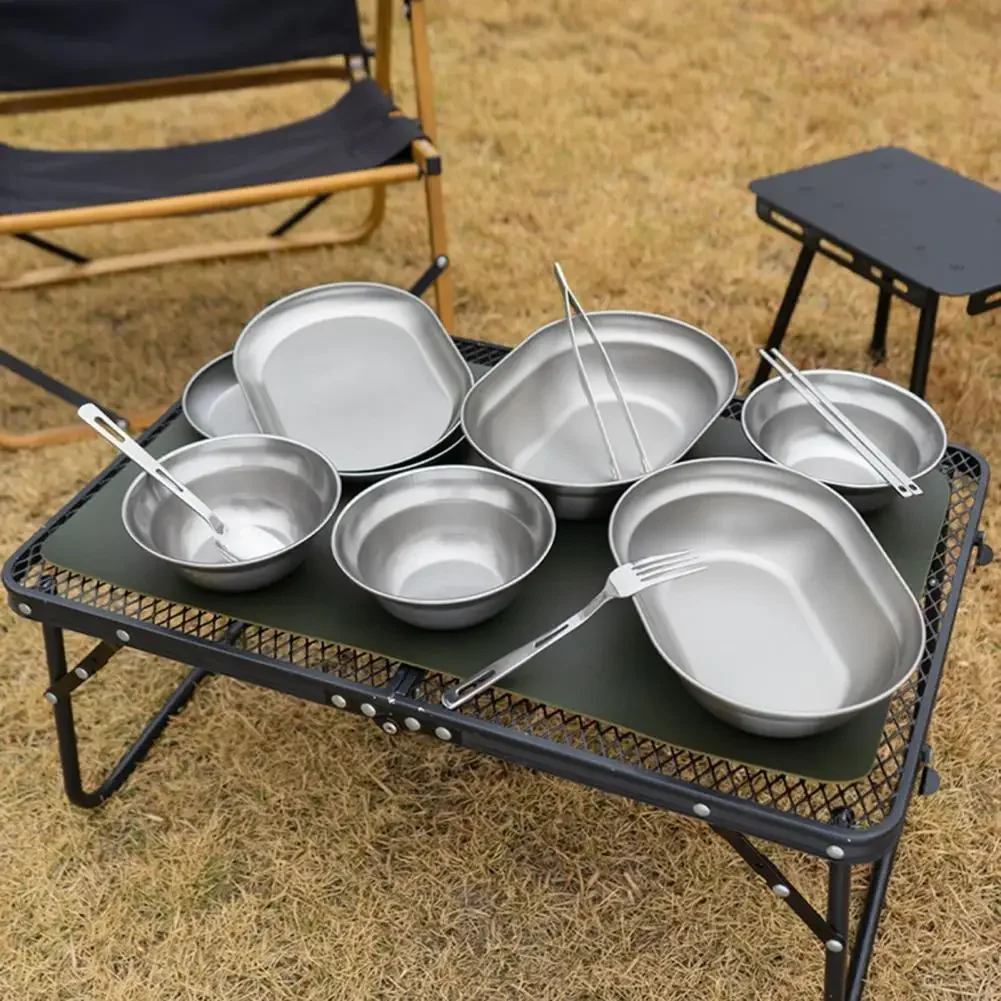 NOBANA Outdoor Portable Plates Camping Dinnerware Set with Polished Utensils Easy-to-clean Plates Camping Cooking Accessories 4