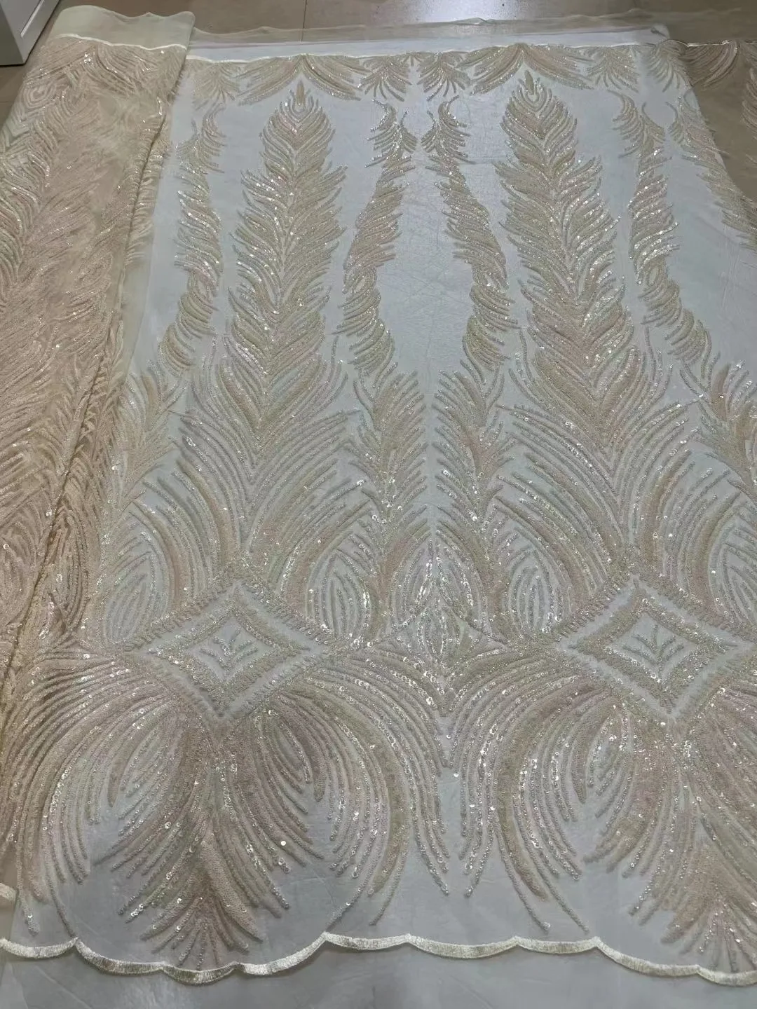 

African Velvet Lace Fabric With Sequins 2024 Newest High Quality Nigerian Embroidered African Lace Fabric 5 Yard For Party Dress