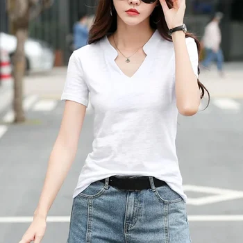 تي شيرت قطني فضفاض بأكمام قصيرة تي شيرت نسائي برقبة على شكل V تي شيرت أبيض غير رسمي ملابس علوية متينة أساسية ملابس نسائية لصيف 2025 3