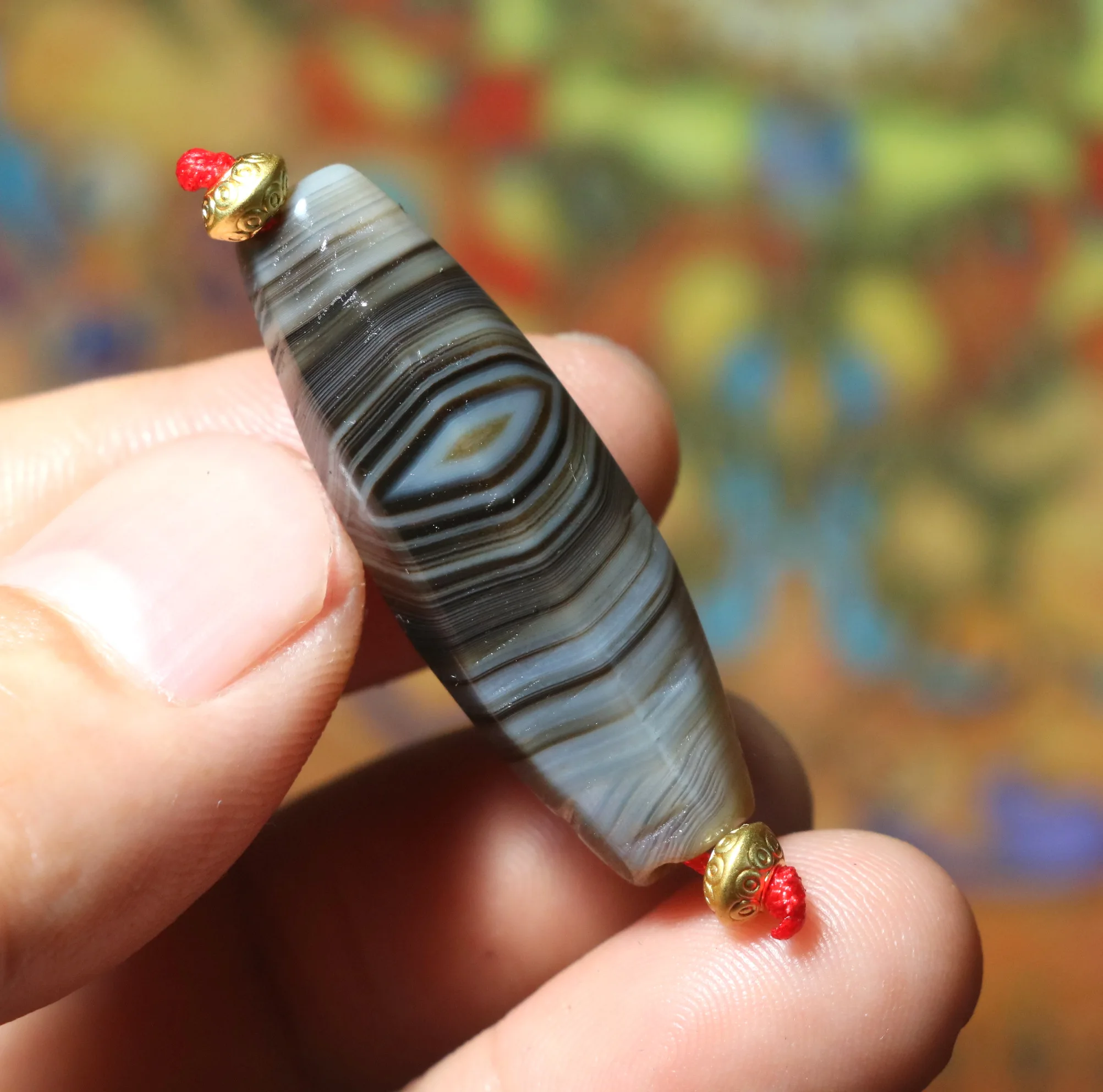 

5A Ultra Energy Tibetan Old Oily Agate Natural Silkworm Wide Lines Be Rich Totem Many Views DZi Bead Pendant RT Gemstone