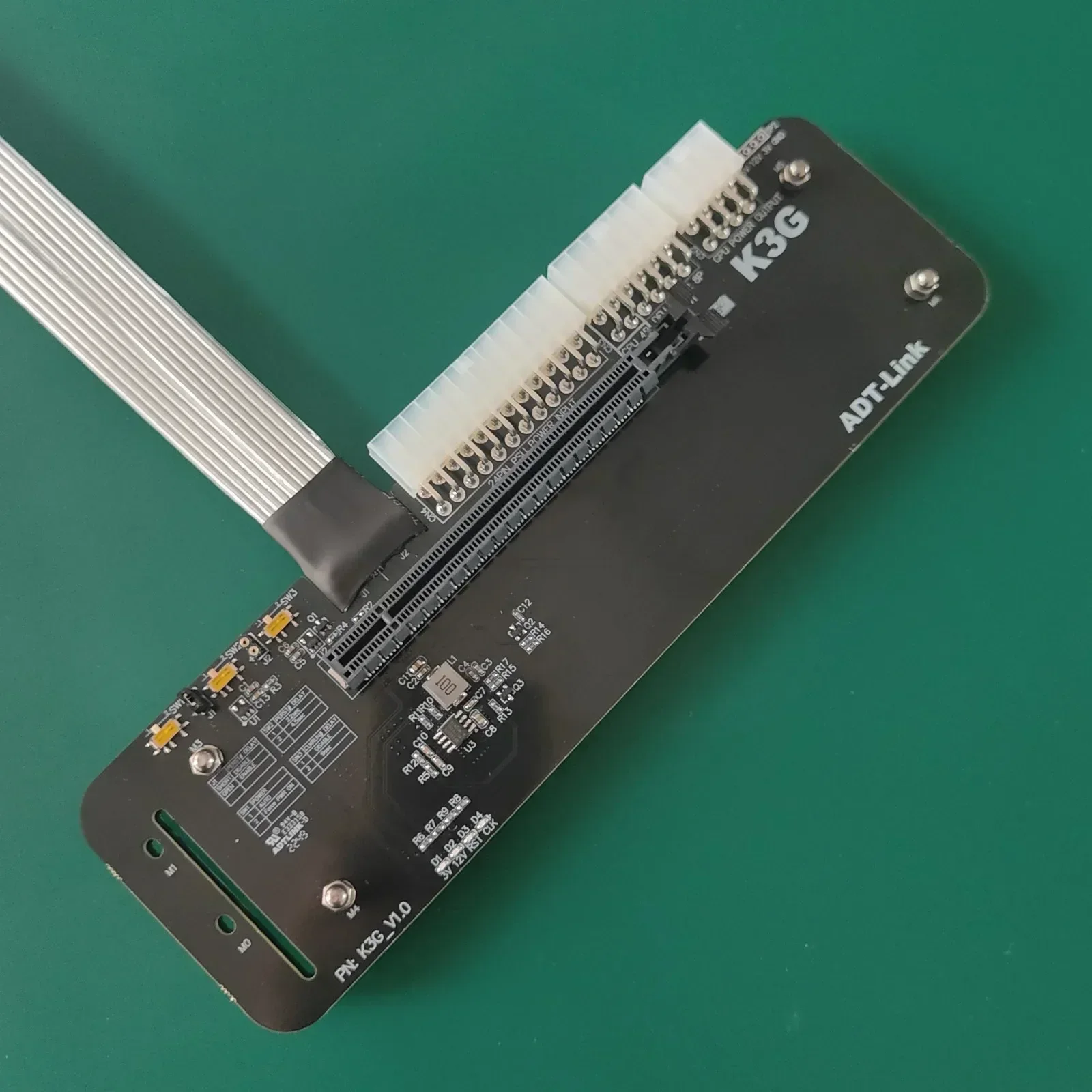 K43SG 4.0 ラップトップ M.2 NVMe - PCIe 4.0 x16 外付けグラフィック