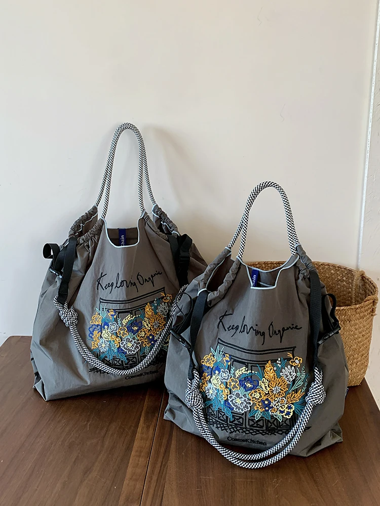 Women's shopping bag, nylon bag, cloth bag, ethnic style, embroidered window cut pattern, Bohemian style, large capacity Tote ba - Image 4