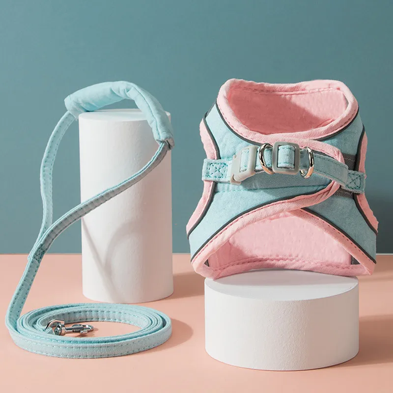 

Светоотражающая шлейка для собак и кошек, комплект из жилета и поводка для маленьких собак, аксессуары для питомцев на все сезоны