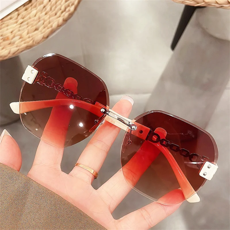 

YOOSKE Sexy Rimless Sunglasses Fashion Women Chain Decorative Trimmed Sun Glasses Ladies Gradient Shades Frameless Eyewear UV400