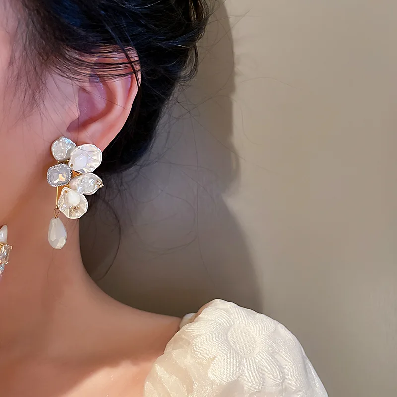 

New Come Baroque Stylish Drop Earrings For Women Noble Exquisite Wedding Jewelry Girls Prefer Birthday Gift Hot Selling