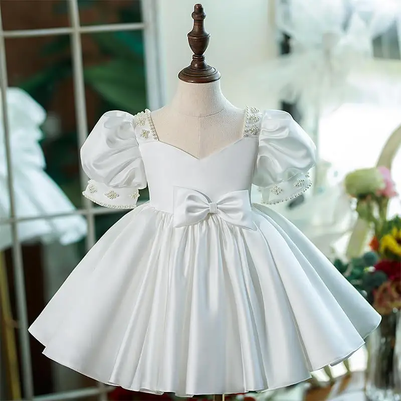 

Baby Girls White Princess Ball Gown Children Beaded Bow Design Puff Sleeve Birthday Party Wedding Performance Dresses y784