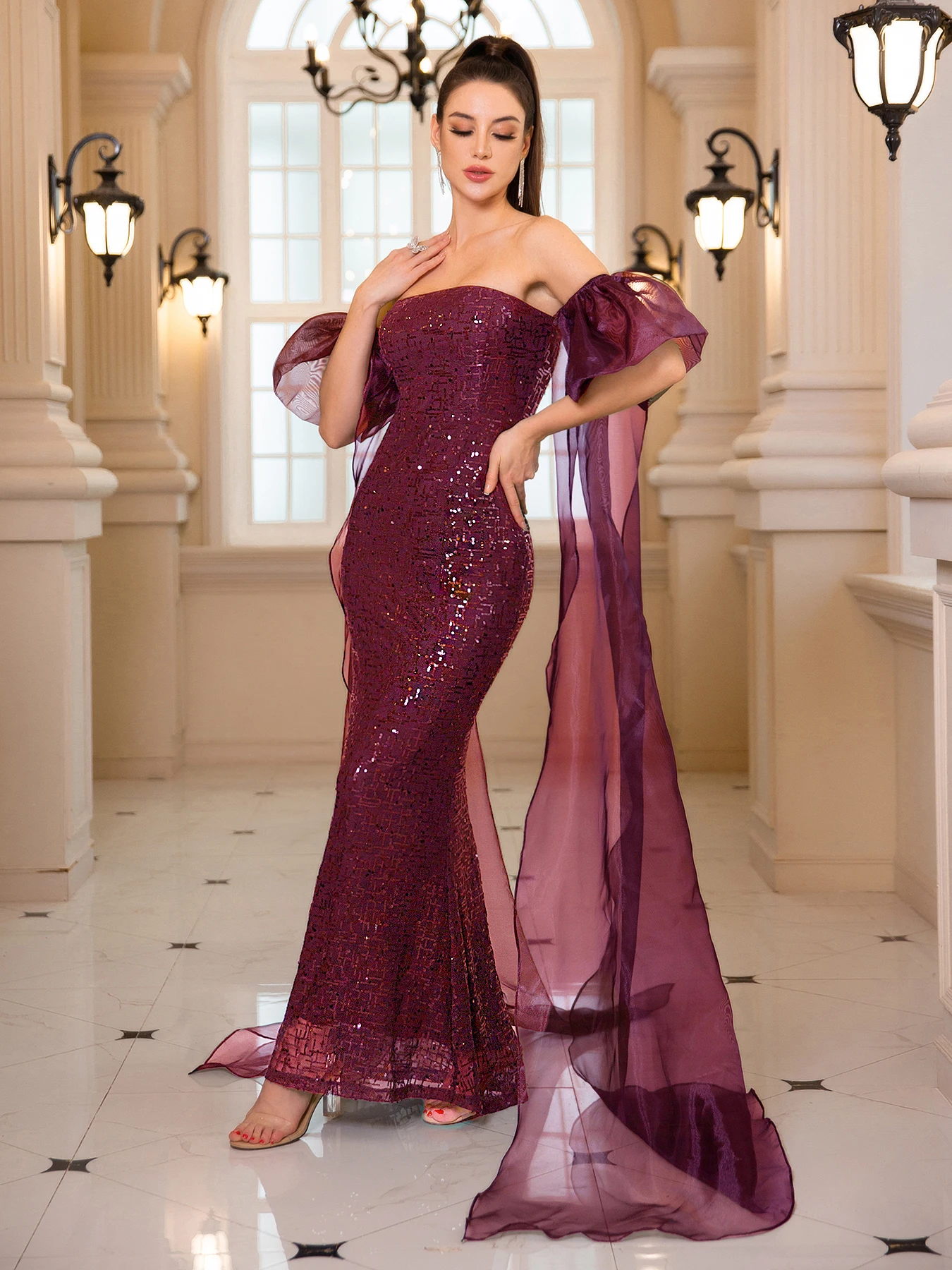 فستان سهرة بدون حمالات ، طول الأرضية ، أكمام منفوخ...