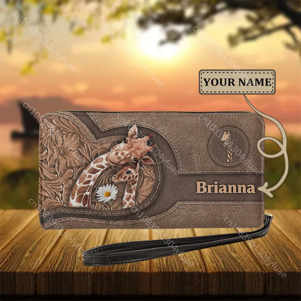 Рисунок 2 - Портфель из кожи с мотивом Жирафы