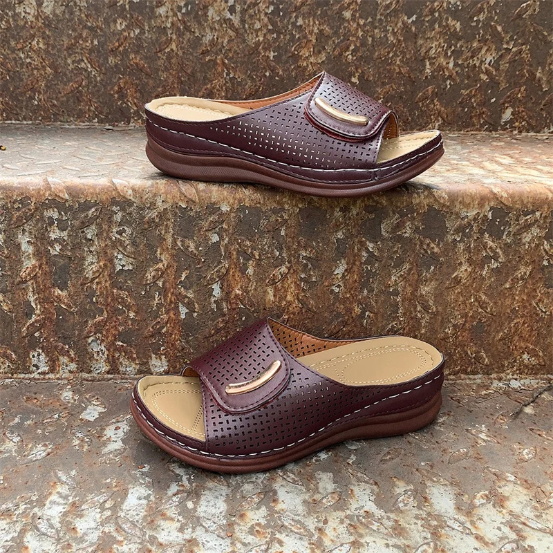 2023 New Women's Shoes Basic Women's Slippers High Quality Rome Slippers Ladies Metal Decoration Wedges Sandals Female Zapatos