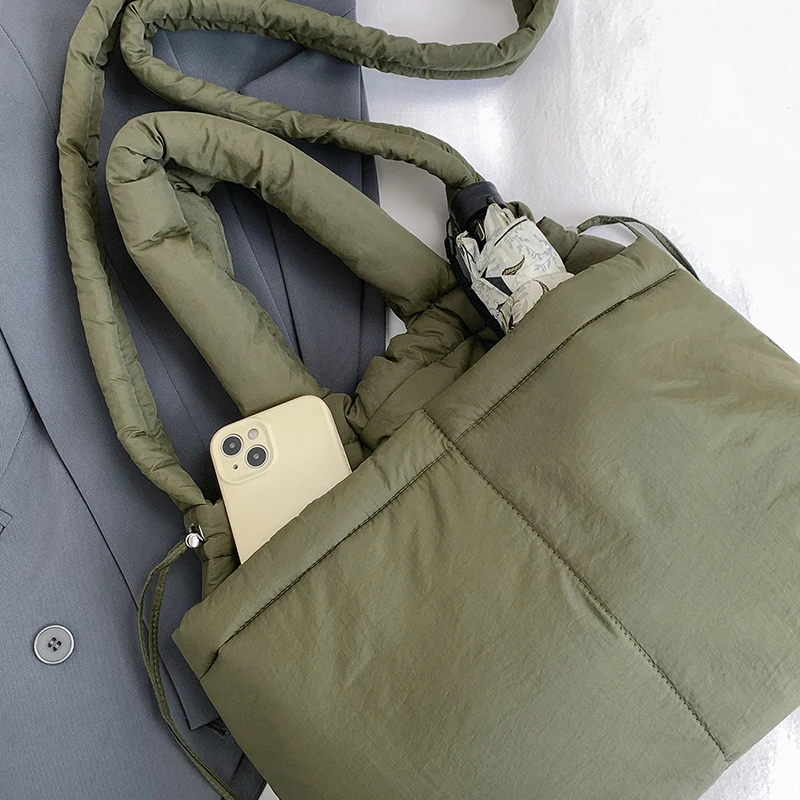 Women Puffer Tote Bag Soft Commuting Bag Adjustable Strap Stylish Crossbody Bag Multi-pockets Trendy Messenger Bag Chic Hobo Bag 5