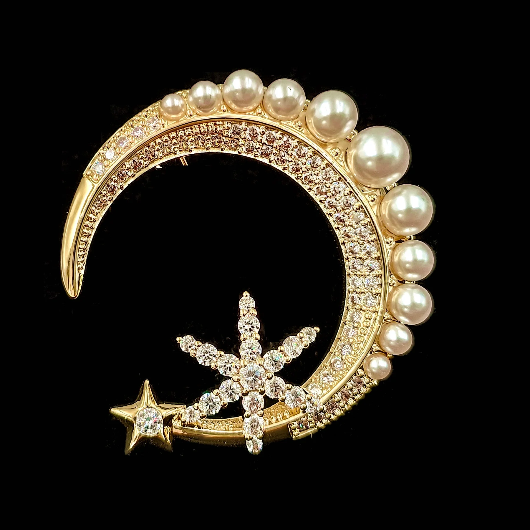 Glitter Gold Tone Imitated White Pearl Accent Burst Star Crescent Moon Brooch Pin for Unisex Vest Sweater Jackets Bag Accessory