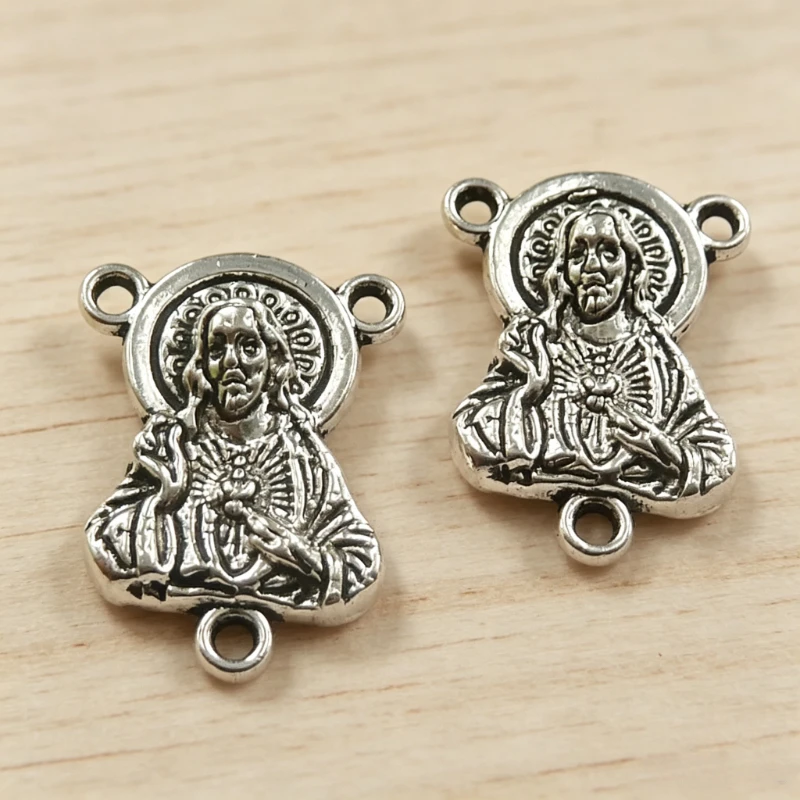 120 Stück Antik-Silberfarbene Heiliges Herz Jesu Rosenkranz-Mittelstücke 3-Loch-Verbinder 20x15x4MM DIY Schmuckherstellung # 4462
