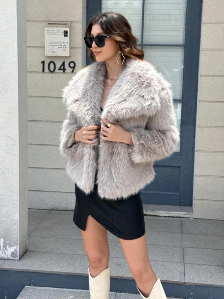 Faux Fur Coat Plush Fluffy Women's Jacket 2026 Winter Spring New Outerwears Long Sleeve Lapel Loose Thick Warm Coats