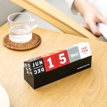 Calendario perpetuo a forma di cubo creativo Visualizzazione della data Cancelleria Calendari da tavolo multifunzione Mini supporto per telefono fai da te Casa