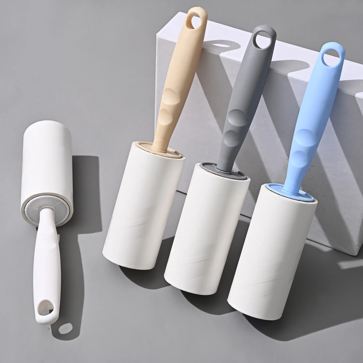 Lint Roller With Refills Sticky Remover Pet Dog Hair Clothes Sofa Dust Cleaning Remover Replaceable Roll Brush CleaningAccessory 5