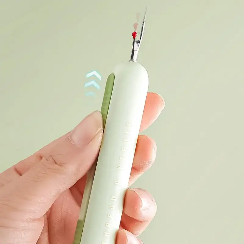 2 In 1 Needle Threader Seam Ripper Multi-Functional Portable Threader For Home Use Needle Sewing Tools