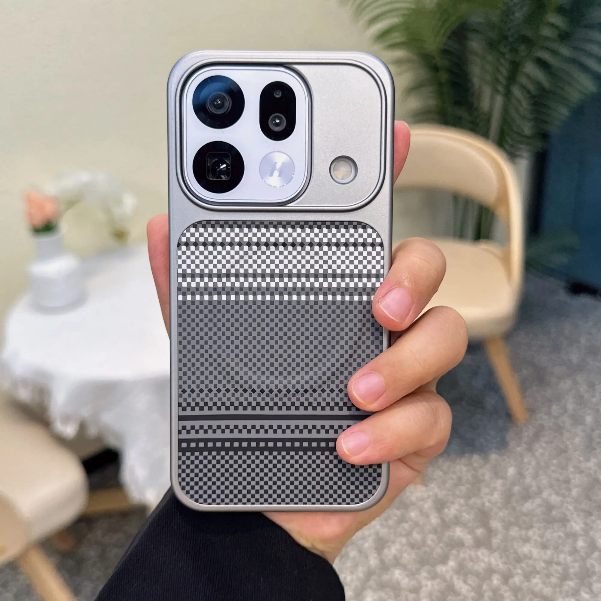 Kevlar Texture Magnetic Anti-Drop Wireless Charging Case