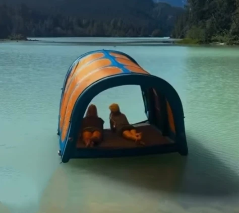 Inflatable Floating Tent 6