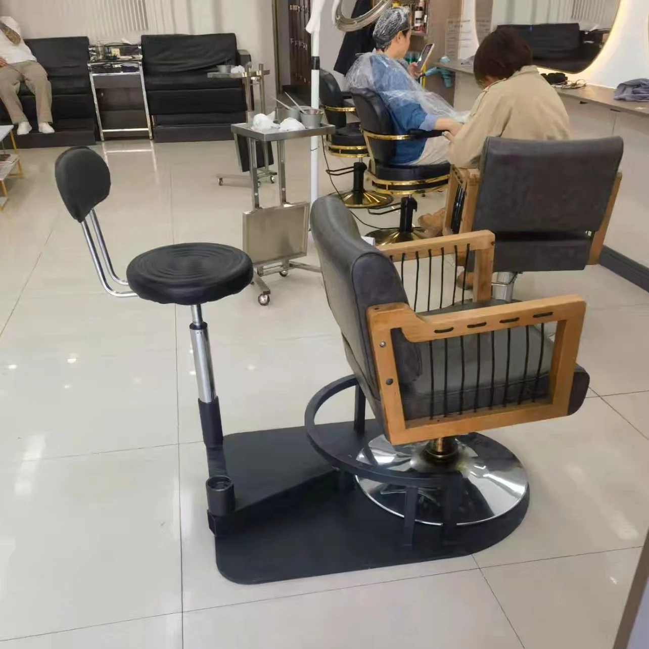 Rotating barber Big work stool Hair integrated rotating chair Barber - Main Image