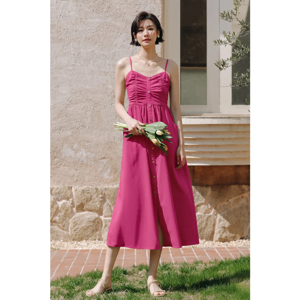 

French Rose Red Halter Dress Feminine Summer Style Advanced Sense Waisted Holiday Dress Slimming Beach Dress