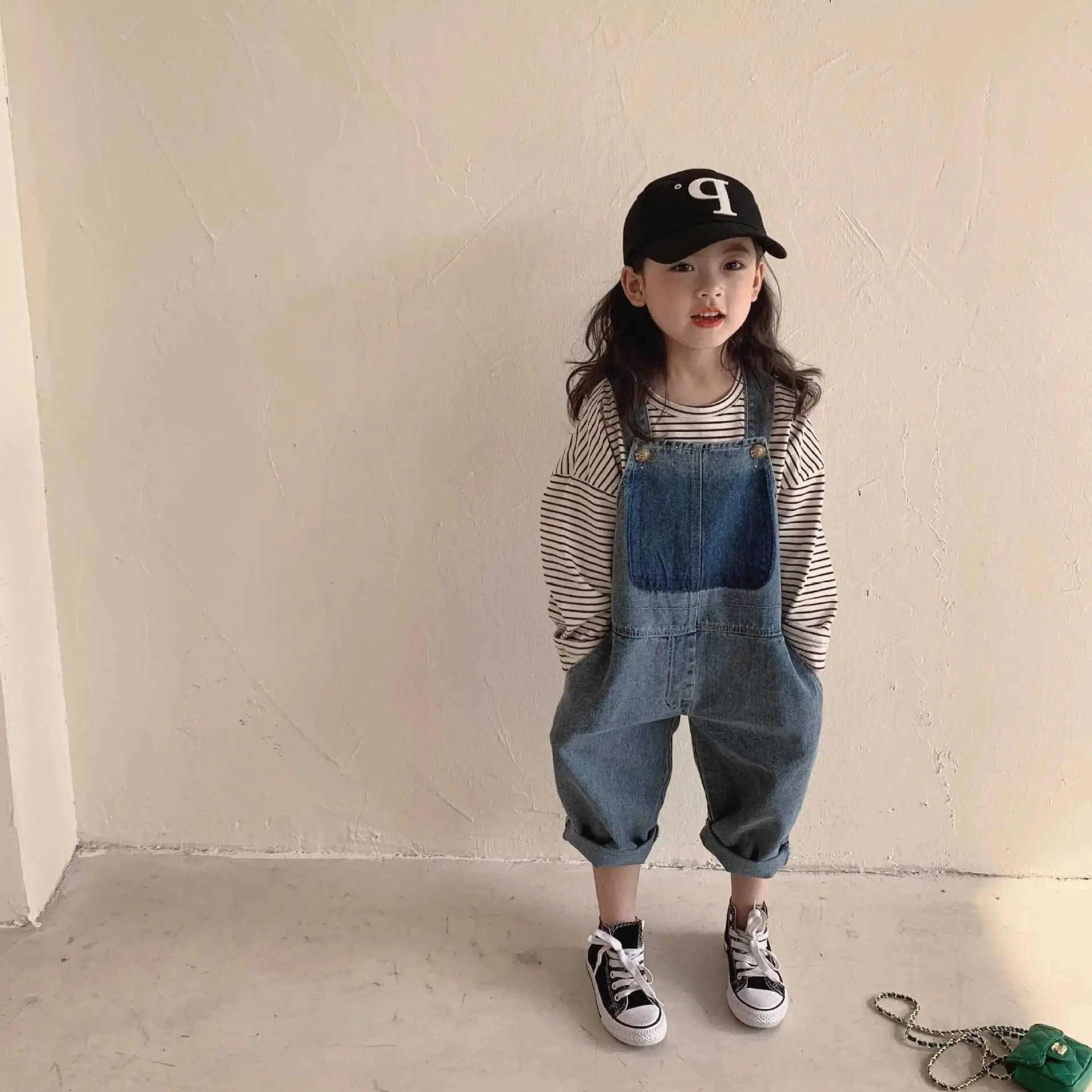 

2024 Spring Autumn Korean Toddler Girl 2PCS Clothes Set Cotton Striped Undershirt Retro Solid Denim Strappy Pant Kid Girl Outfit