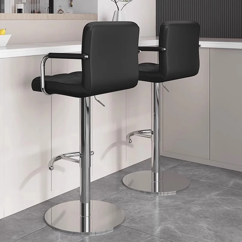 Рисунок 4 - Промышленные барные стулья для ресепшн