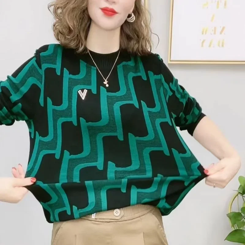 Autumn and Winter Lady Fashion Round Neck Geometric Patchwork Tops Commute Casual Contrast Color Sweatshirts Women\'s Clothing